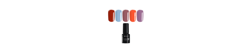 Smalti Semipermanenti per Nail Design: Colori Duraturi e Stile Impeccabile