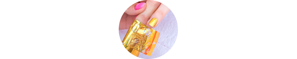 Foil Transfer per Nail Art: Design Unghie con Effetto Metallizzato