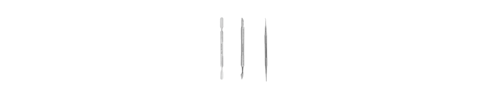 Strumenti & Utensili: Accessori Essenziali per Nail Design e Cura delle Unghie